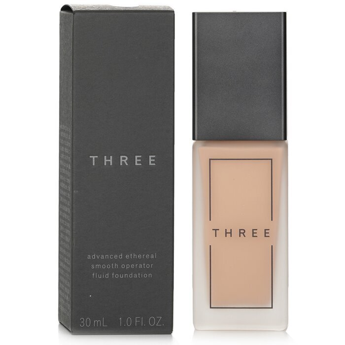 THREE Advanced Ethereal Smooth Operator Fluid Foundation SPF40 – Nr. 203, 30 ml