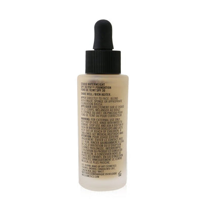 MAC Studio Waterweight Foundation SPF 30 – Nr. NC25 (Hell mit goldenem Pfirsich-Unterton) 30 ml/1 oz