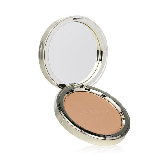 Clarins Ever Matte Kompaktpuder – Nr. 04 Medium, 10 g